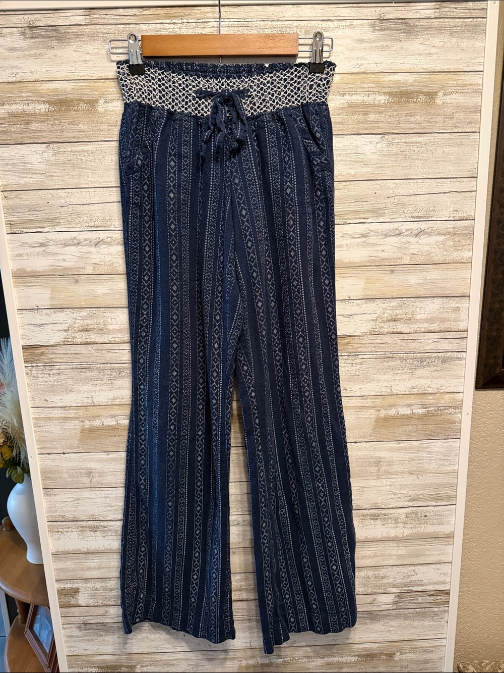 Beach vacation wear flowy pants blue and white